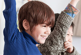 本格的な完全英語指導によるバイリンガル教育